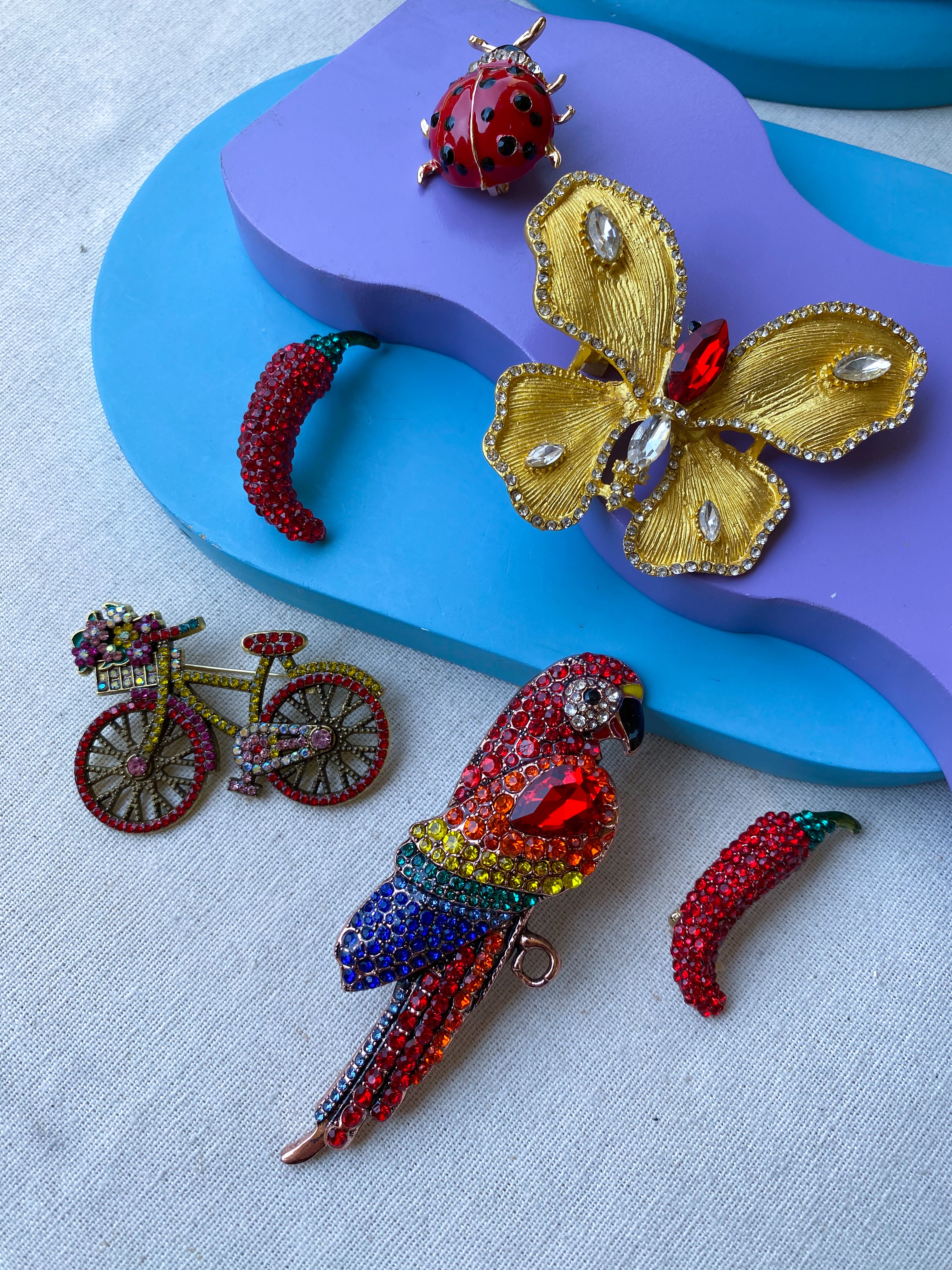 Brooch 4
