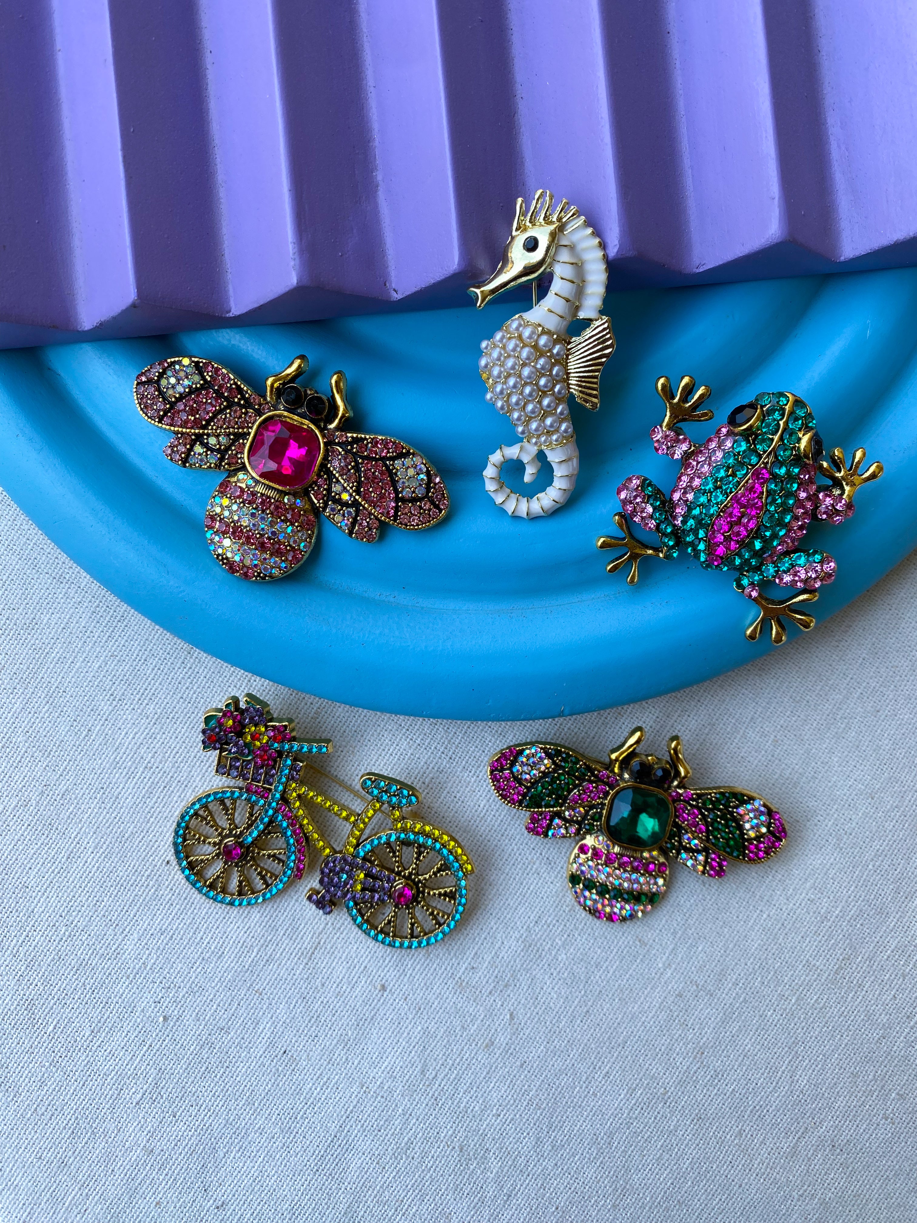 Brooch 5